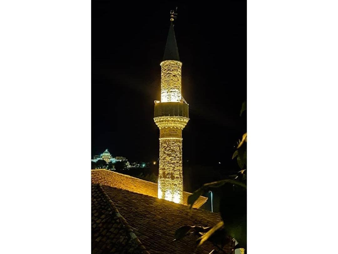 Guesthouse Alvaro Kadiu Berat Exterior photo